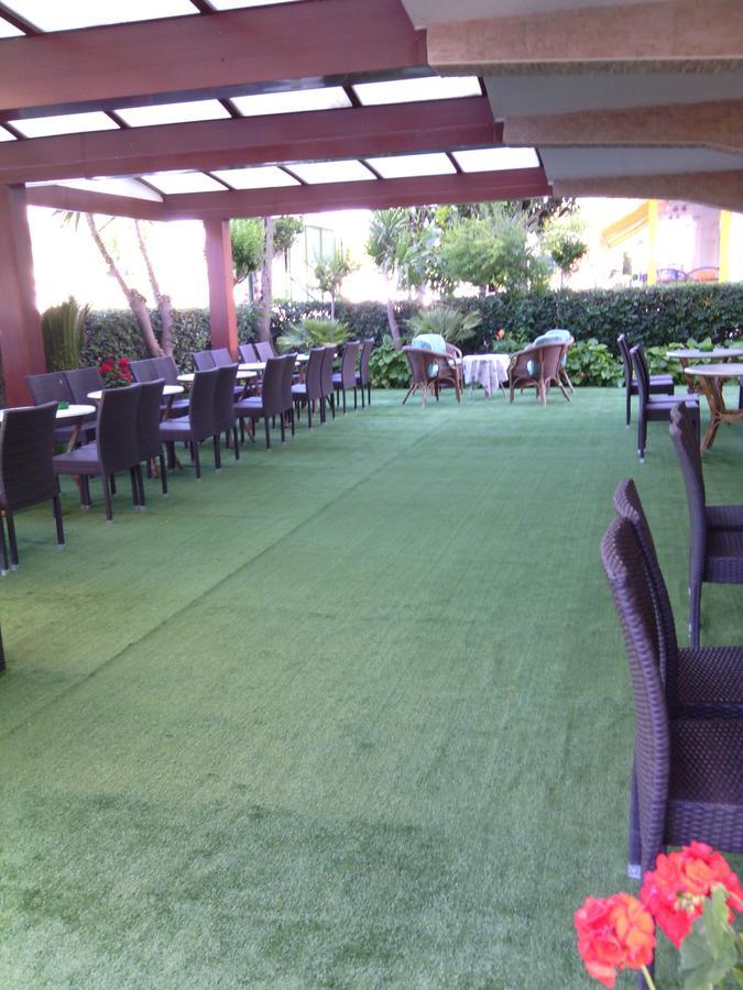 Hotel Boston Alba Adriatica Ngoại thất bức ảnh