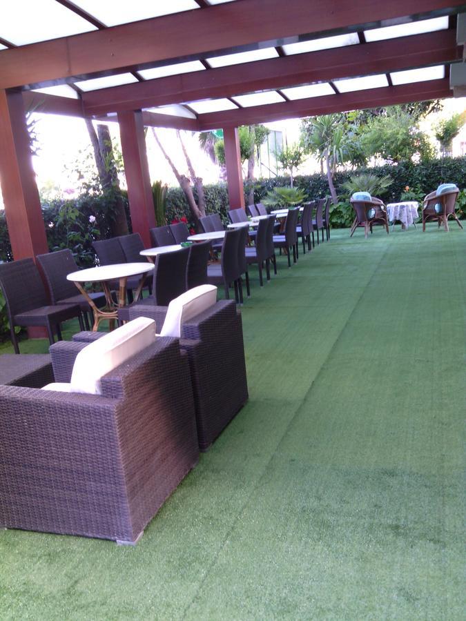 Hotel Boston Alba Adriatica Ngoại thất bức ảnh