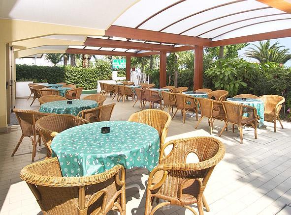 Hotel Boston Alba Adriatica Ngoại thất bức ảnh